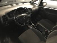 Opel Zafira interior2